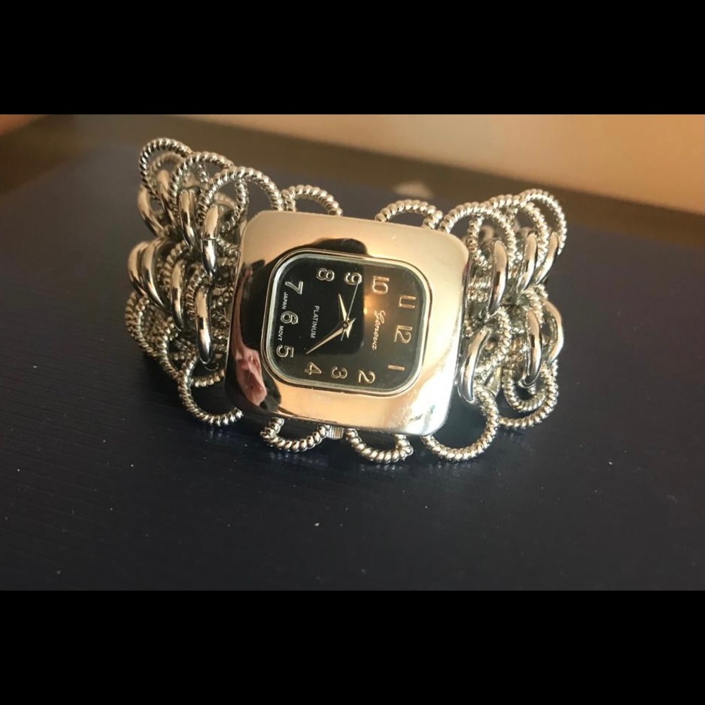 008)Geneva Platinum Watch